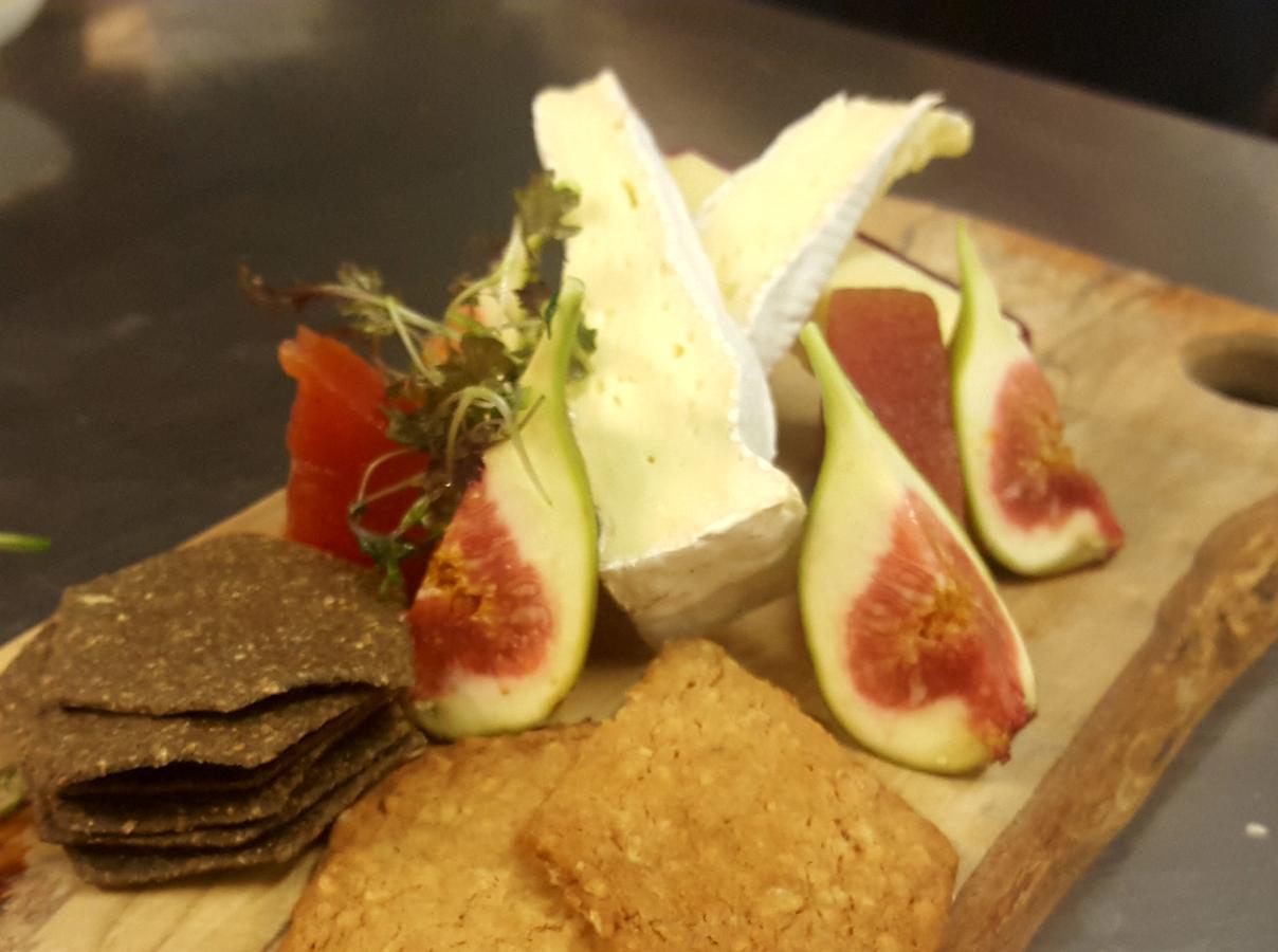 The Carpenters Arms Hotel Pensford Luaran gambar