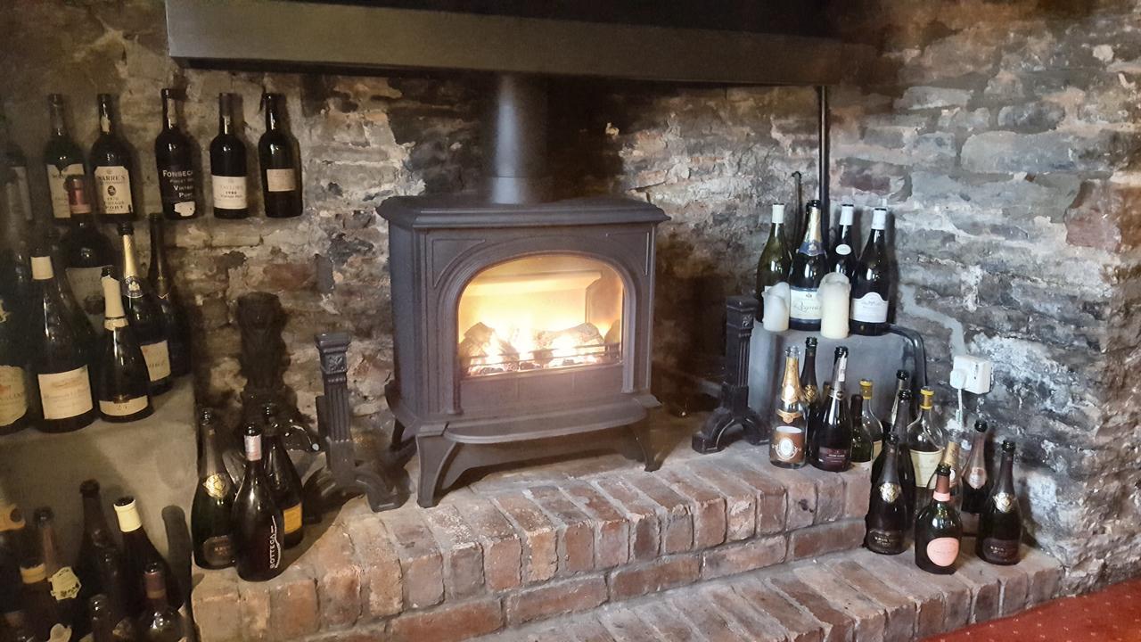 The Carpenters Arms Hotel Pensford Luaran gambar
