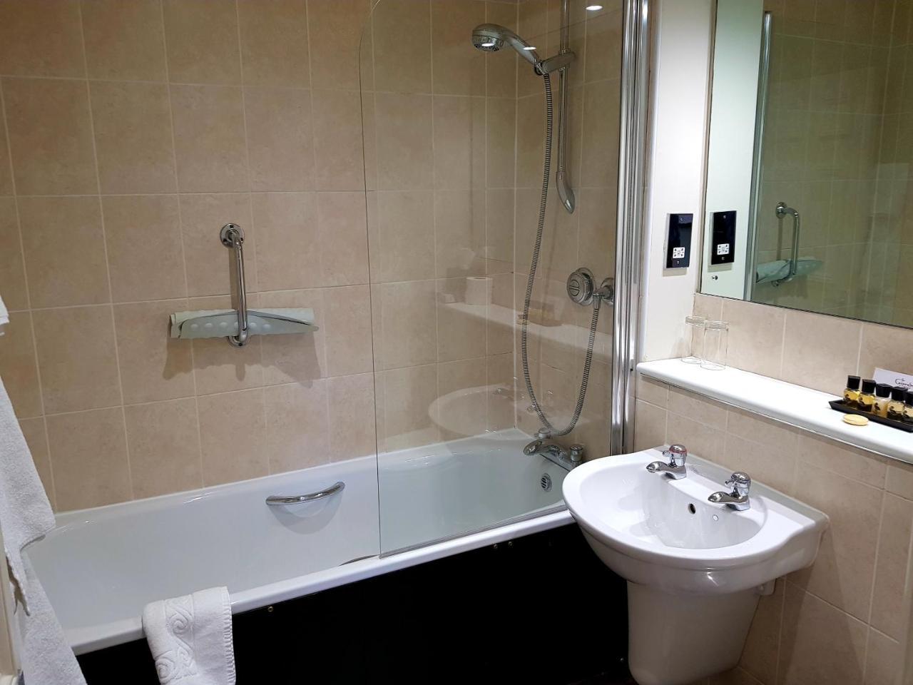 The Carpenters Arms Hotel Pensford Luaran gambar